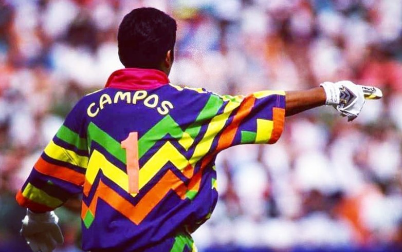 Jorge Campos, el icono de futbol que conquistó al mundo de la moda en la cancha